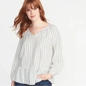 Old Navy White Crepe Peplum Hem Swing Blouse Puff Sleeves XXL